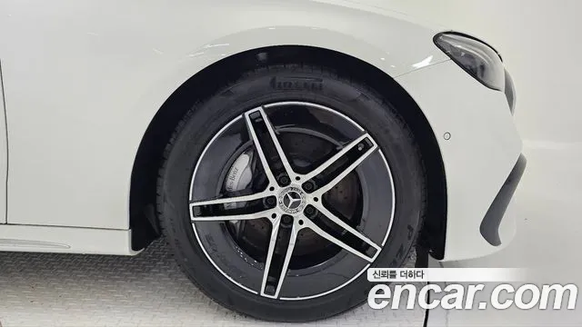 Mercedes-Benz E-Class W214 — Фото автомобиля 5
