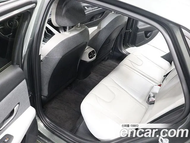 Hyundai Avante — Фото автомобиля 16