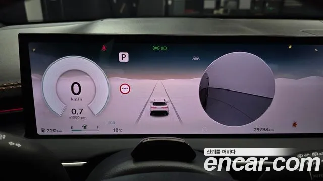 Genesis GV70 — Фото автомобиля 11
