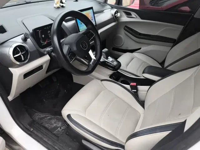 BYD Yuan Pro — Фото автомобиля 11