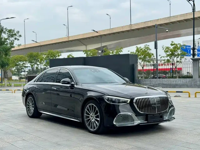 Mercedes-Benz S-Class — Фото автомобиля 3