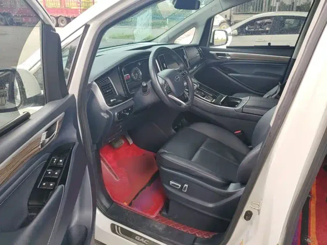GAC Trumpchi M8 — Фото автомобиля 11