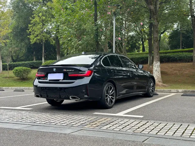BMW 3 Series — Фото автомобиля 13