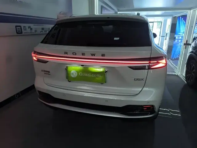 Roewe D5X DMH — Фото автомобиля 5