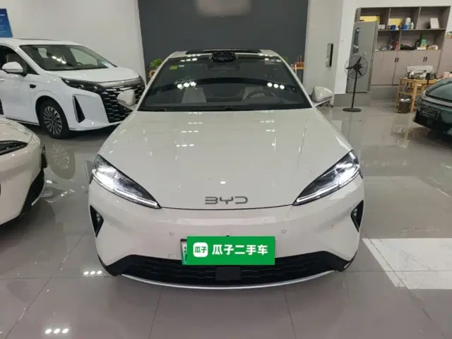 BYD Seal 07 DM-i — Фото автомобиля 2