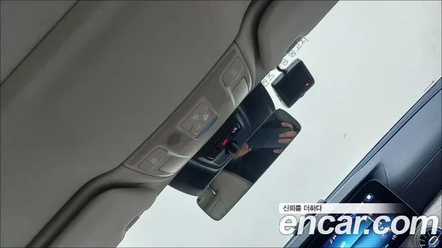 Mercedes-Benz E-Class — Фото автомобиля 17
