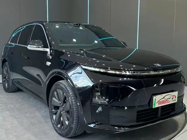 Li Auto L6 — Фото автомобиля 3