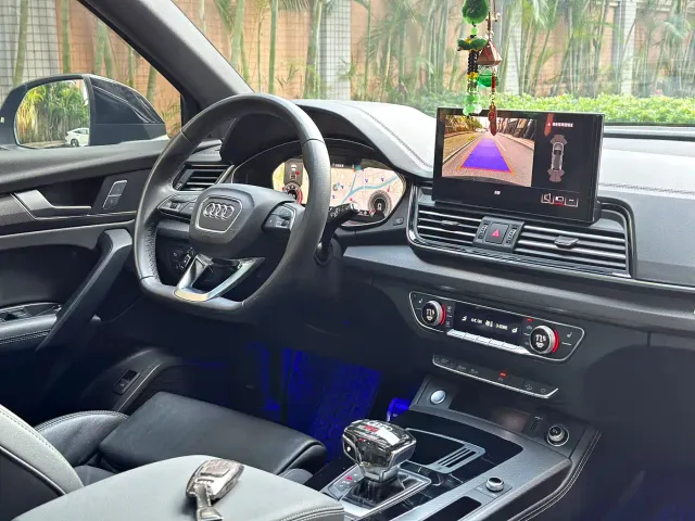 Audi Q5L — Фото автомобиля 7