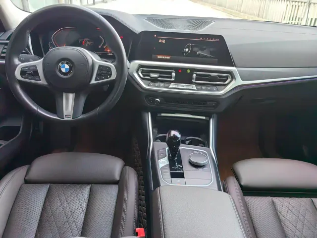 BMW 3 Series — Фото автомобиля 8