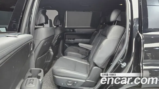 Hyundai Santafe Santa Fe (MX5) Бензин 2.5T 2WD — Фото автомобиля 12