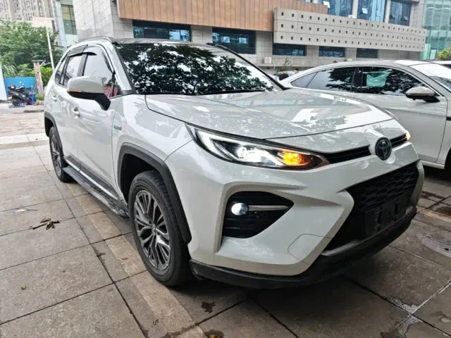 Toyota Wildlander — Фото автомобиля 3
