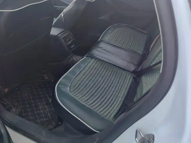 Volkswagen Sagitar — Фото автомобиля 11