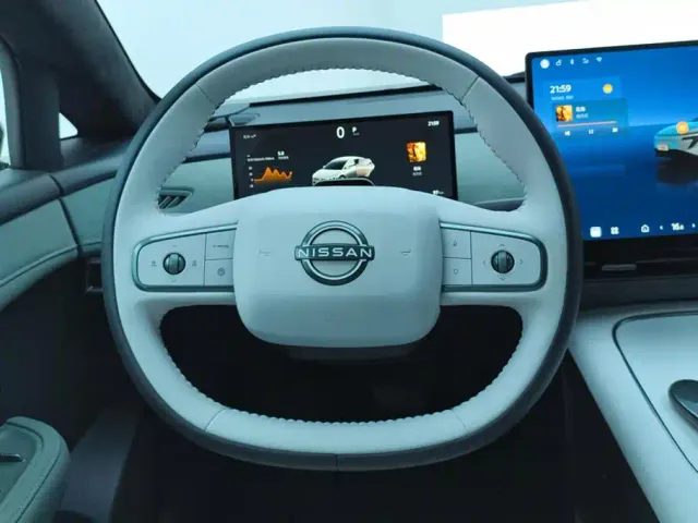 Nissan N7 — Фото автомобиля 15