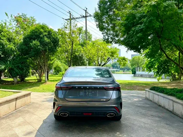Geely Binrui — Фото автомобиля 5