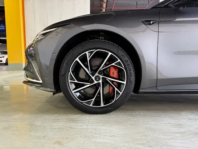 IM Motors L7 — Фото автомобиля 26