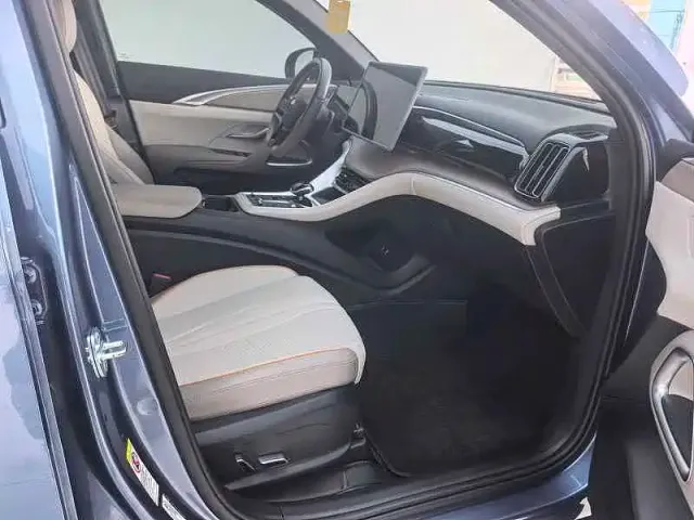 BYD Song Pro — Фото автомобиля 9