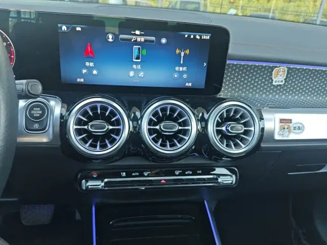 Mercedes-Benz GLB-Class — Фото автомобиля 12