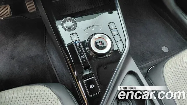Kia Niro The All New Niro — Фото автомобиля 12