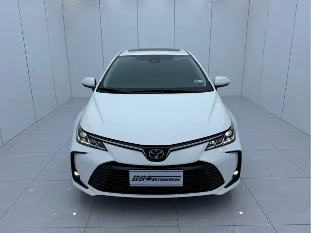 Toyota Corolla — Фото автомобиля 2