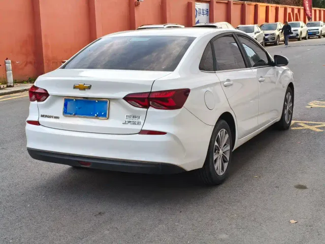 Chevrolet Monza — Фото автомобиля 4