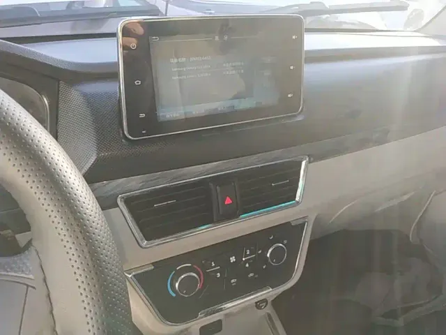 Jinbei New Hiace S — Фото автомобиля 12