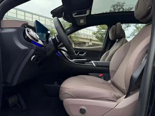 Mercedes-Benz EQE SUV — Фото автомобиля 5