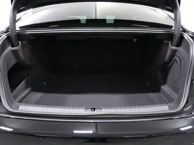 Audi A6L — Фото автомобиля 18
