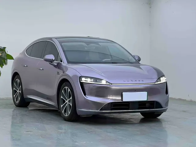 Luxeed R7 — Фото автомобиля 3