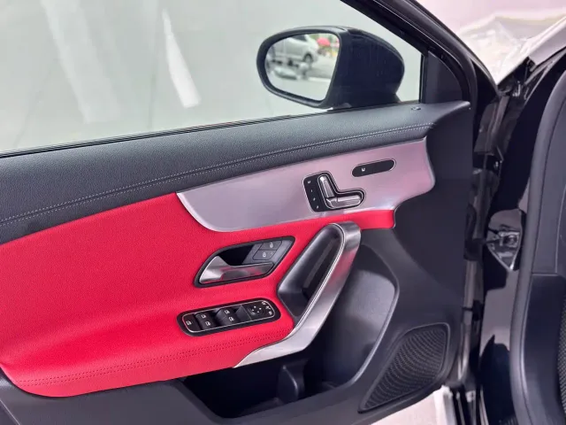 Mercedes-Benz A-Class AMG — Фото автомобиля 11