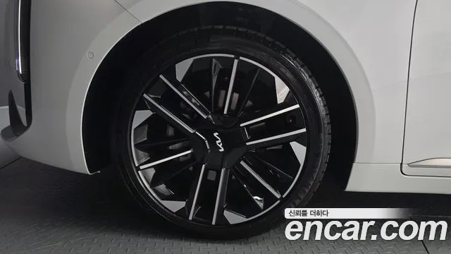 Kia K8 Signature — Фото автомобиля 3