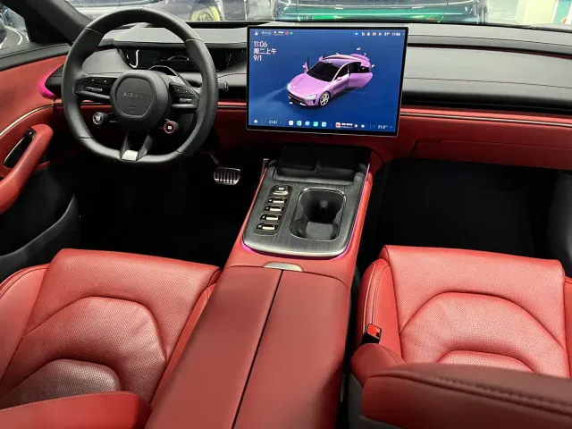 Xiaomi Auto Xiaomi SU7 2024 AWD Extended Range Advanced Smart Driving Max Edition — Фото автомобиля 5
