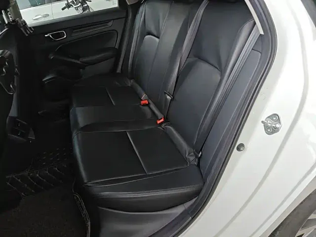 Honda Civic — Фото автомобиля 16
