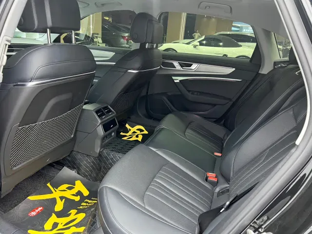 Audi A6L — Фото автомобиля 14
