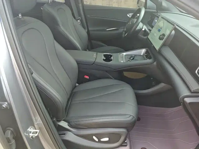 BYD Sealion 06 — Фото автомобиля 24