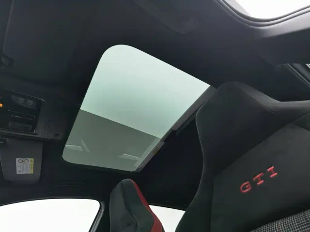 Volkswagen Golf GTI — Фото автомобиля 14