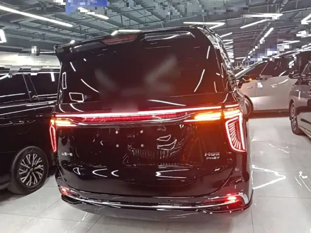 Hongqi HQ9 PHEV — Фото автомобиля 5