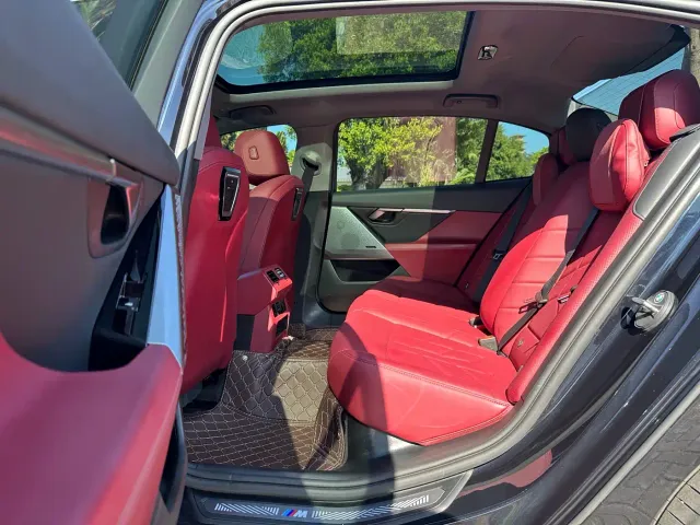 BMW 5 Series — Фото автомобиля 8