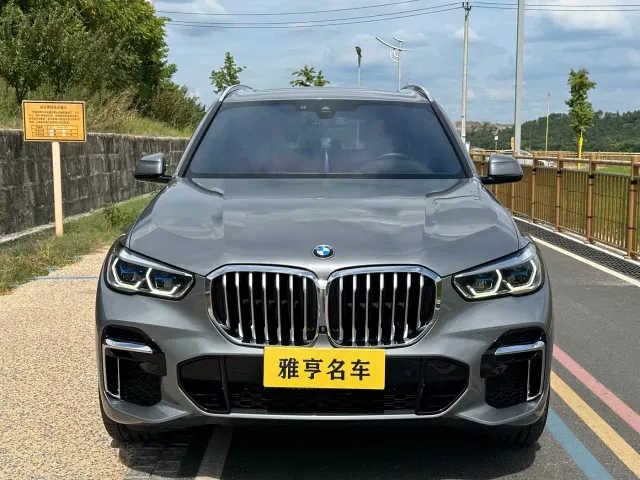 BMW X5 — Фото автомобиля 2