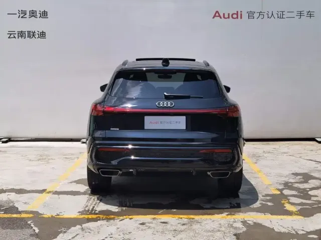 Audi Q5L — Фото автомобиля 5