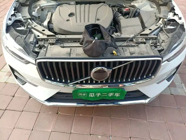 Volvo XC60 — Фото автомобиля 21