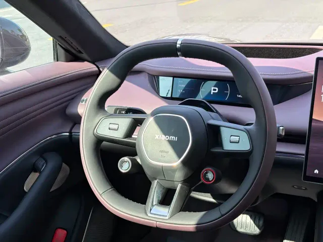 Xiaomi SU7 — Фото автомобиля 24