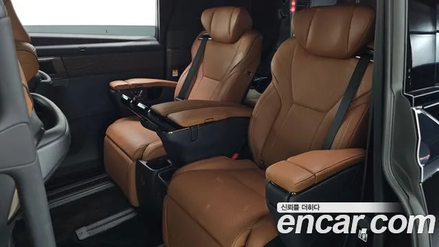 Toyota Alphard Generation 4 — Фото автомобиля 12