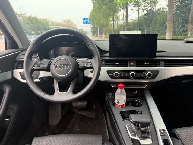 Audi A4L — Фото автомобиля 5