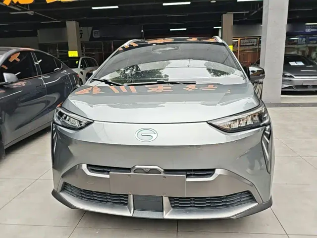 GAC Aion Y — Фото автомобиля 2