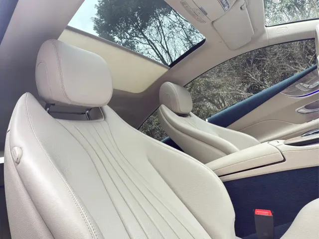 Mercedes-Benz E-Class — Фото автомобиля 15