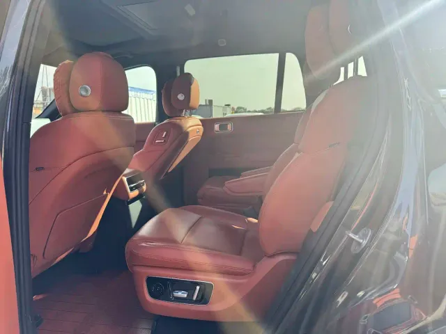 Li Auto L9 — Фото автомобиля 4