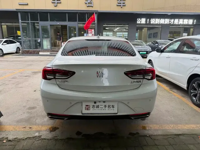 Buick Regal 2024 25T Ultra Comfort Edition — Фото автомобиля 4