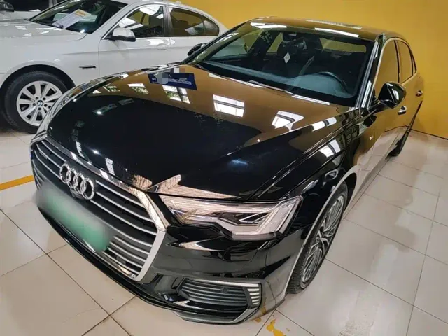 Фотография автомобиля — Audi A6L