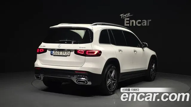 Mercedes-Benz GLB-Class — Фото автомобиля 2