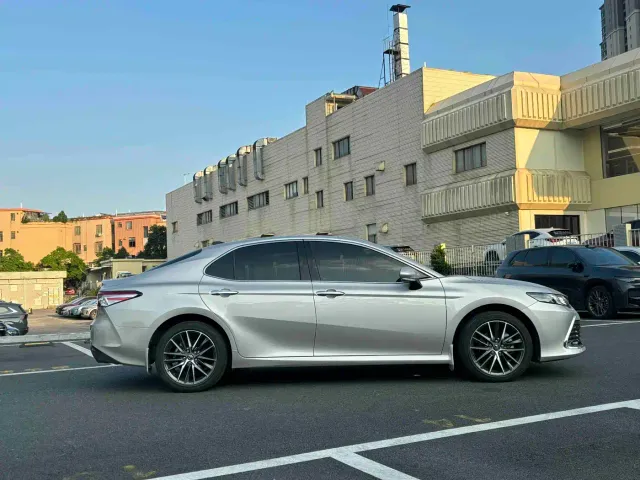 Toyota Camry — Фото автомобиля 7